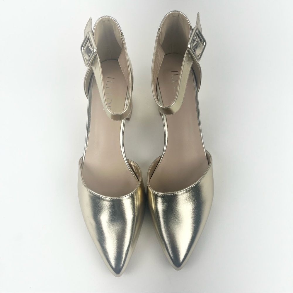 Elegant Gold Heels with Pointed Toe and Ankle Strap